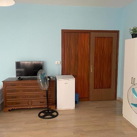 Venice Night 13 Family Room เมสเตร ภายนอก รูปภาพ